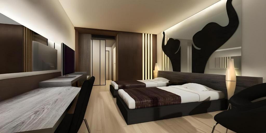 Alvarez Hotel Бурирам Екстериор снимка