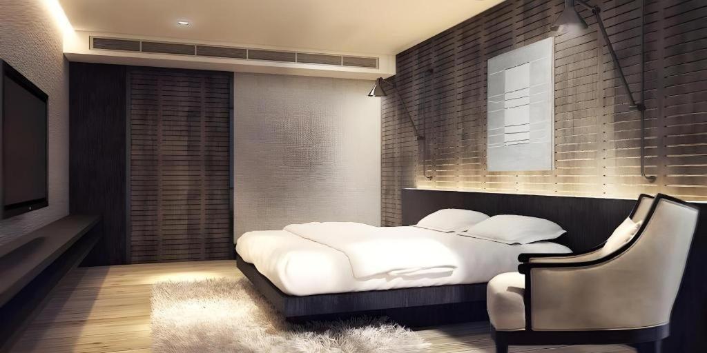 Alvarez Hotel Бурирам Екстериор снимка